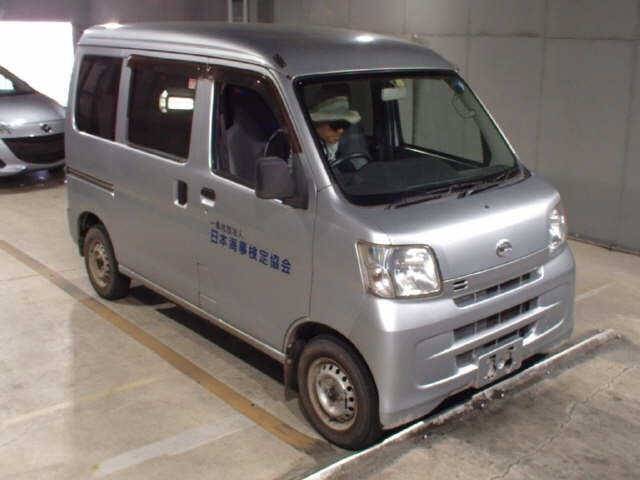 8172 DAIHATSU HIJET VAN S321V 2017 г. (JU Fukuoka)